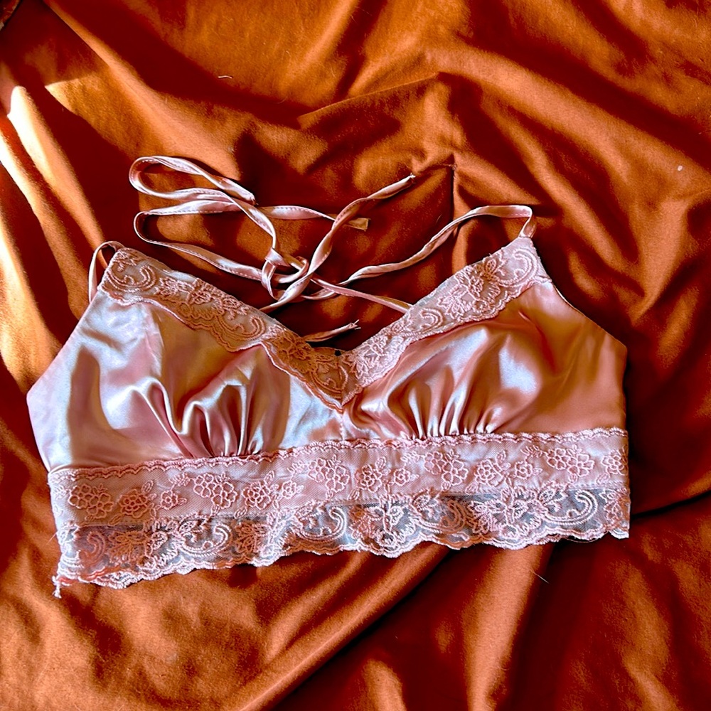 Silky pink bralette